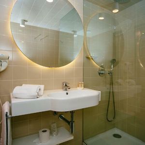 Habitación con Cama King
